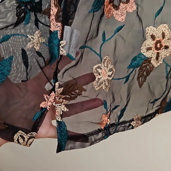 Embroidered floral black mesh wrap kimono open front side slits short sleeve Lg - Picture 10 of 10